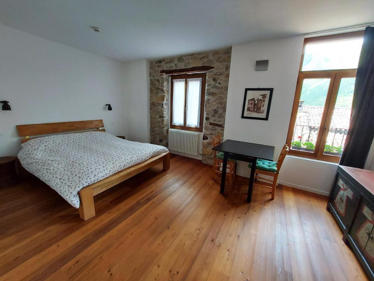 La Piazzetta Di Canale B&B Tenno Bagian luar foto