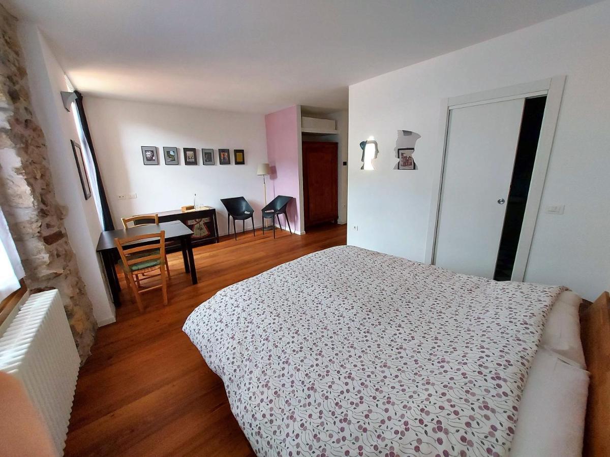 La Piazzetta Di Canale B&B Tenno Bagian luar foto