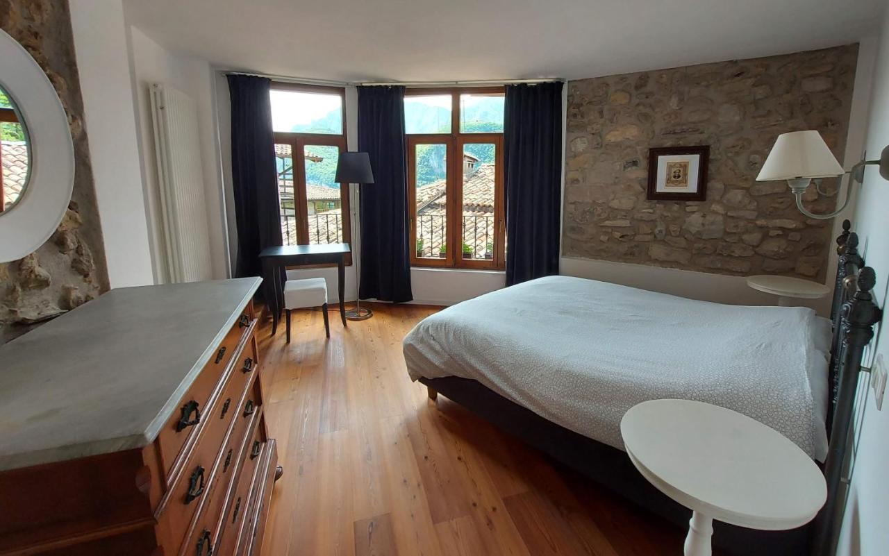 La Piazzetta Di Canale B&B Tenno Bagian luar foto
