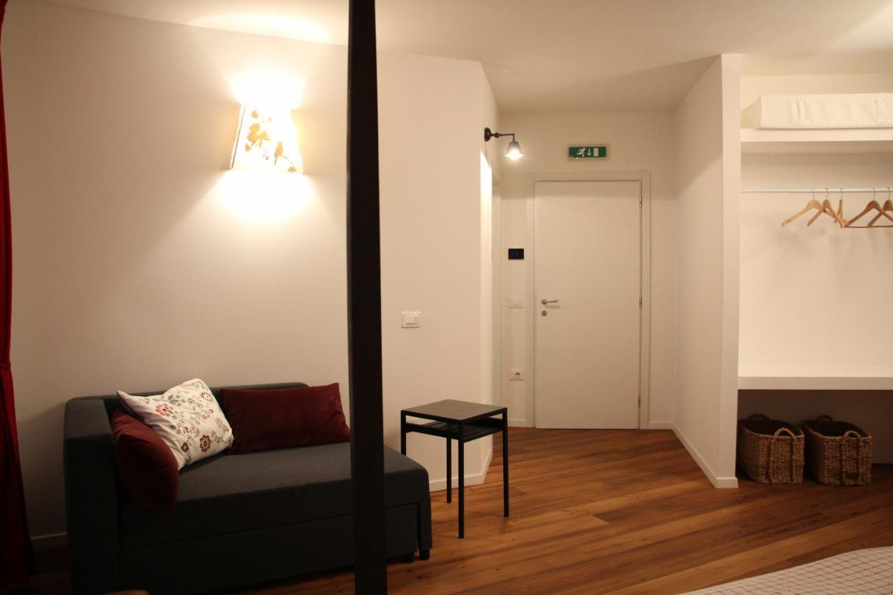 La Piazzetta Di Canale B&B Tenno Bagian luar foto