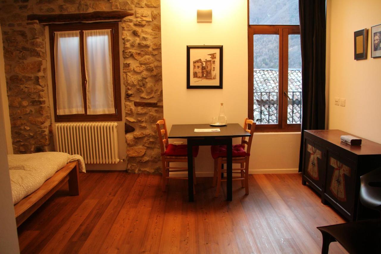 La Piazzetta Di Canale B&B Tenno Bagian luar foto