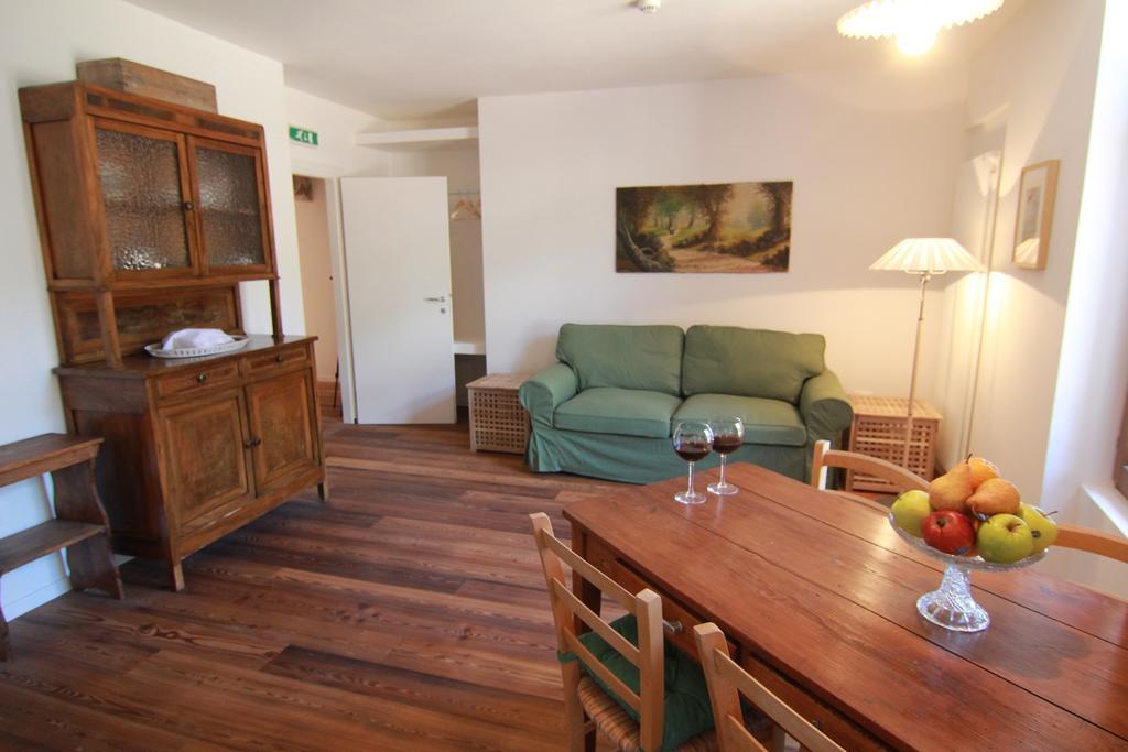 La Piazzetta Di Canale B&B Tenno Ruang foto