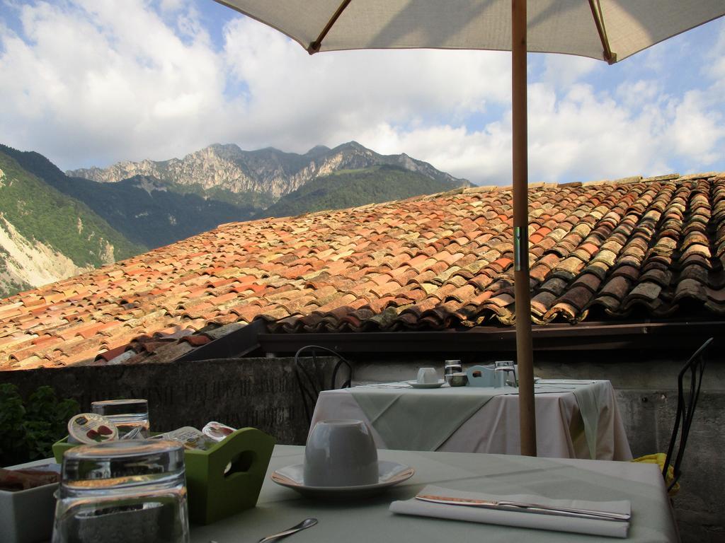 La Piazzetta Di Canale B&B Tenno Bagian luar foto